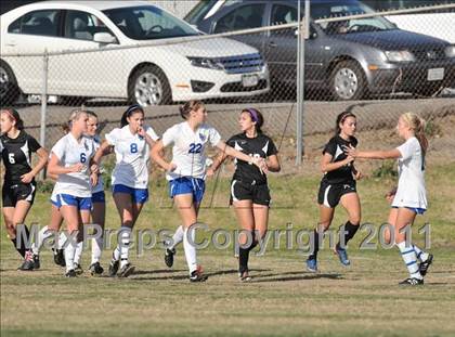 Thumbnail 2 in Stockdale vs Santa Margarita (Excalibur) photogallery.