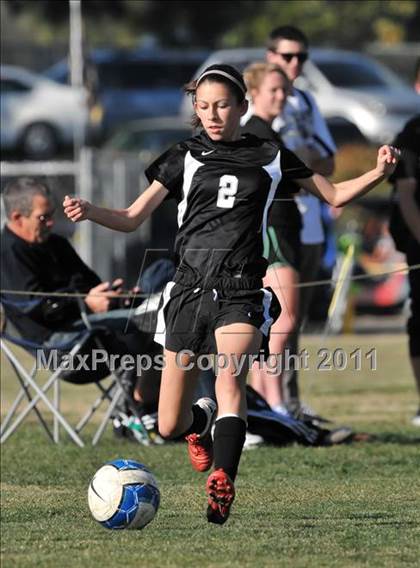 Thumbnail 3 in Stockdale vs Santa Margarita (Excalibur) photogallery.