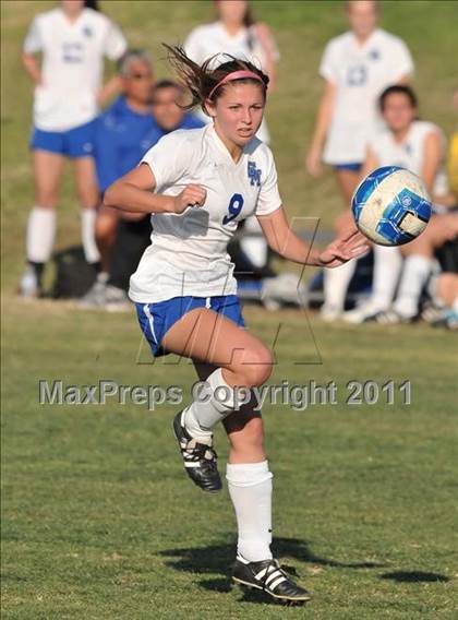 Thumbnail 2 in Stockdale vs Santa Margarita (Excalibur) photogallery.