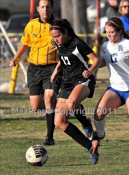 Thumbnail 1 in Stockdale vs Santa Margarita (Excalibur) photogallery.