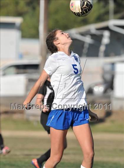Thumbnail 1 in Stockdale vs Santa Margarita (Excalibur) photogallery.