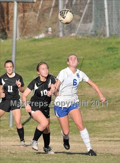 Thumbnail 3 in Stockdale vs Santa Margarita (Excalibur) photogallery.