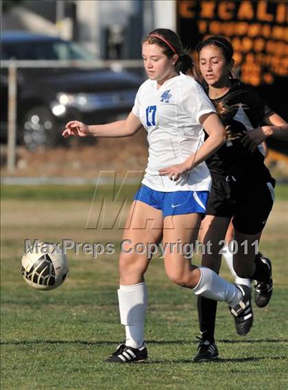 Thumbnail 1 in Stockdale vs Santa Margarita (Excalibur) photogallery.