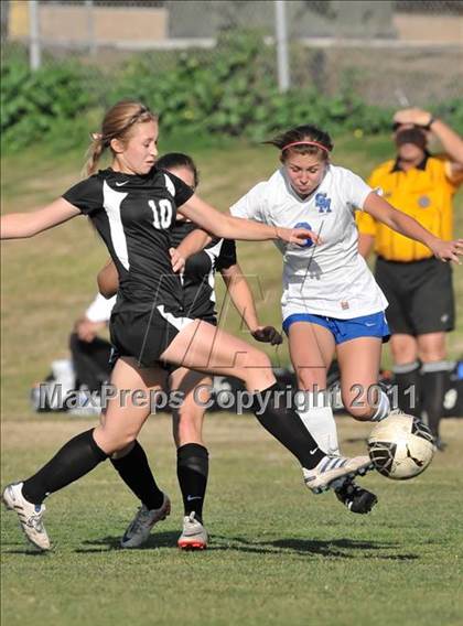 Thumbnail 3 in Stockdale vs Santa Margarita (Excalibur) photogallery.