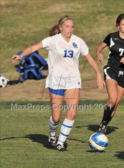 Thumbnail 3 in Stockdale vs Santa Margarita (Excalibur) photogallery.