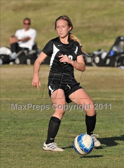 Thumbnail 1 in Stockdale vs Santa Margarita (Excalibur) photogallery.