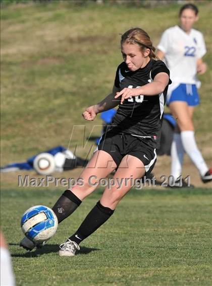 Thumbnail 2 in Stockdale vs Santa Margarita (Excalibur) photogallery.