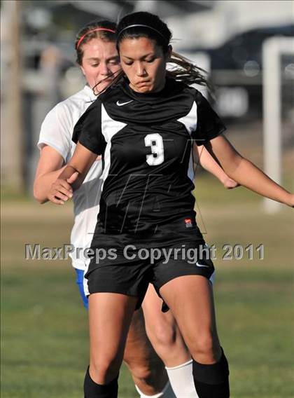 Thumbnail 2 in Stockdale vs Santa Margarita (Excalibur) photogallery.