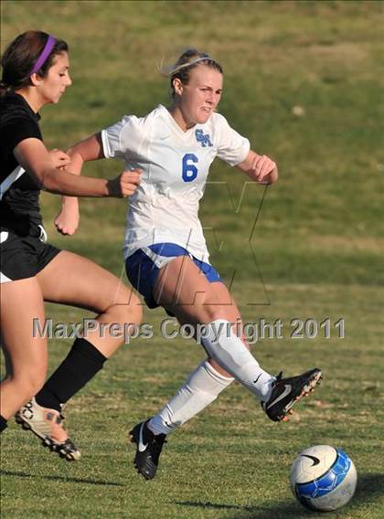 Thumbnail 2 in Stockdale vs Santa Margarita (Excalibur) photogallery.
