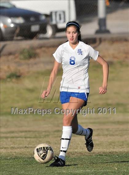 Thumbnail 1 in Stockdale vs Santa Margarita (Excalibur) photogallery.