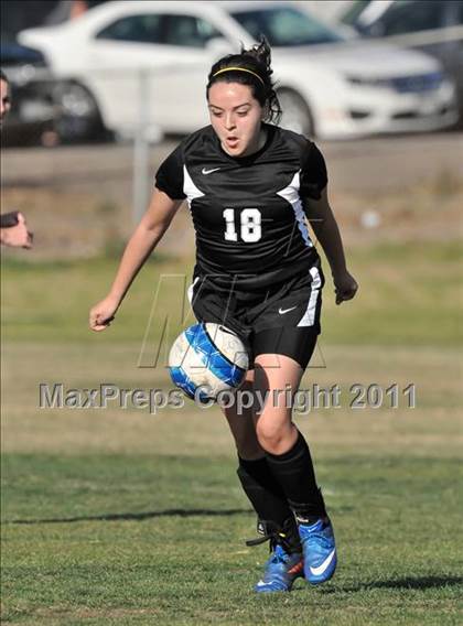 Thumbnail 1 in Stockdale vs Santa Margarita (Excalibur) photogallery.