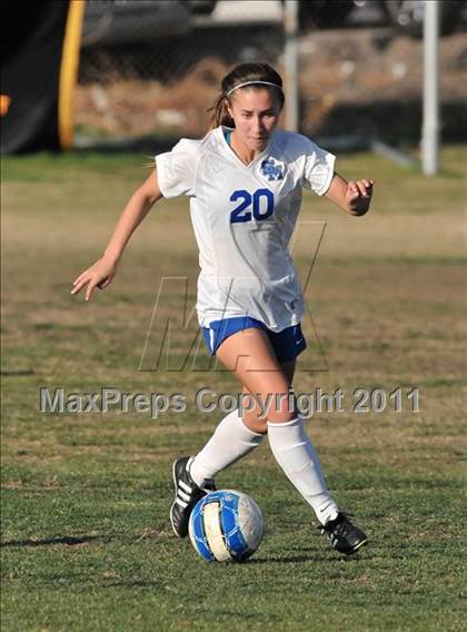 Thumbnail 2 in Stockdale vs Santa Margarita (Excalibur) photogallery.