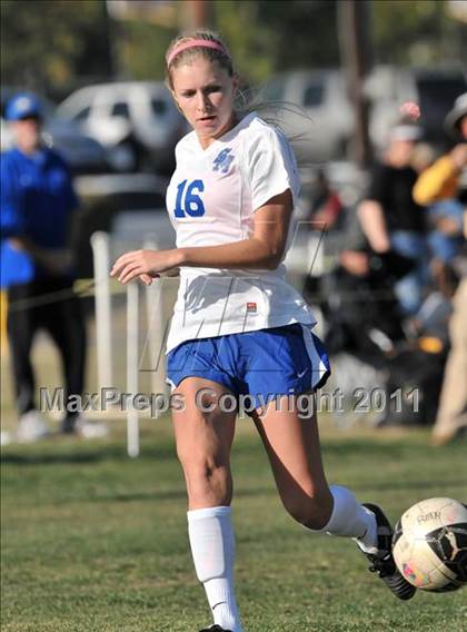 Thumbnail 1 in Stockdale vs Santa Margarita (Excalibur) photogallery.