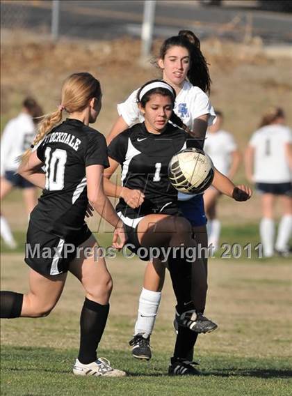 Thumbnail 3 in Stockdale vs Santa Margarita (Excalibur) photogallery.