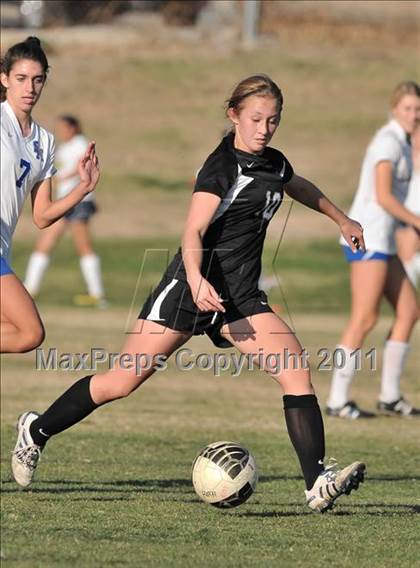 Thumbnail 2 in Stockdale vs Santa Margarita (Excalibur) photogallery.
