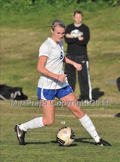 Thumbnail 2 in Stockdale vs Santa Margarita (Excalibur) photogallery.