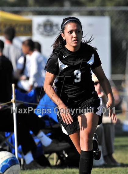 Thumbnail 3 in Stockdale vs Santa Margarita (Excalibur) photogallery.