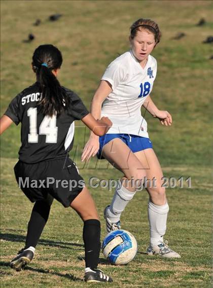 Thumbnail 2 in Stockdale vs Santa Margarita (Excalibur) photogallery.