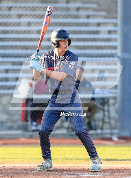 Thumbnail 2 in Village Christian vs Maranatha photogallery.