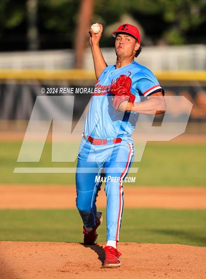 Thumbnail 2 in Village Christian vs Maranatha photogallery.