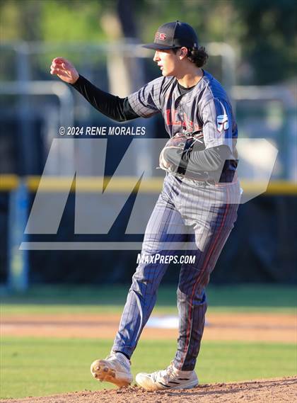 Thumbnail 1 in Village Christian vs Maranatha photogallery.