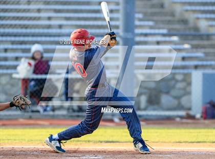 Thumbnail 3 in Village Christian vs Maranatha photogallery.