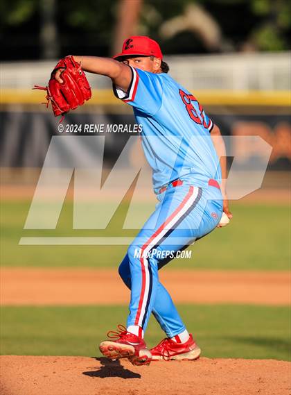 Thumbnail 3 in Village Christian vs Maranatha photogallery.