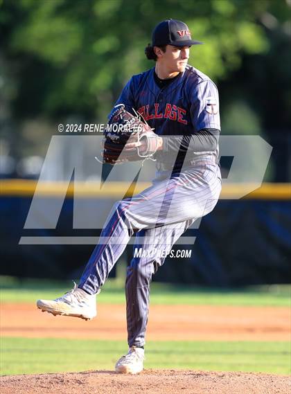 Thumbnail 2 in Village Christian vs Maranatha photogallery.