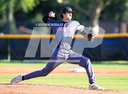 Thumbnail 3 in Village Christian vs Maranatha photogallery.