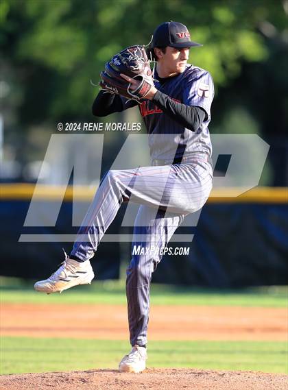 Thumbnail 1 in Village Christian vs Maranatha photogallery.