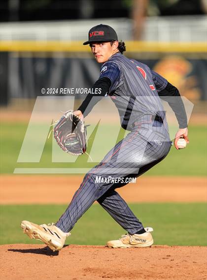 Thumbnail 2 in Village Christian vs Maranatha photogallery.