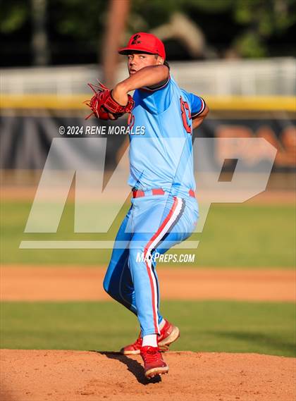 Thumbnail 1 in Village Christian vs Maranatha photogallery.
