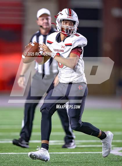 Thumbnail 1 in Grand Oaks vs Cleveland photogallery.