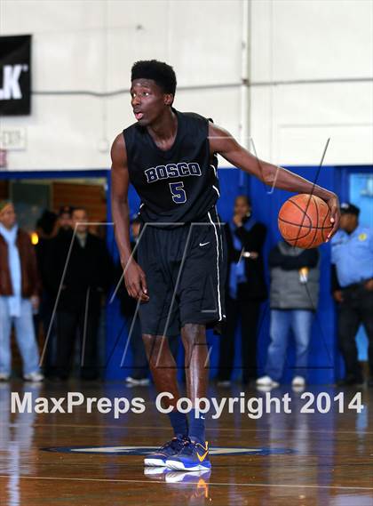 Thumbnail 3 in St. John Bosco vs. Compton (CIF SS Open Division Playoff) photogallery.