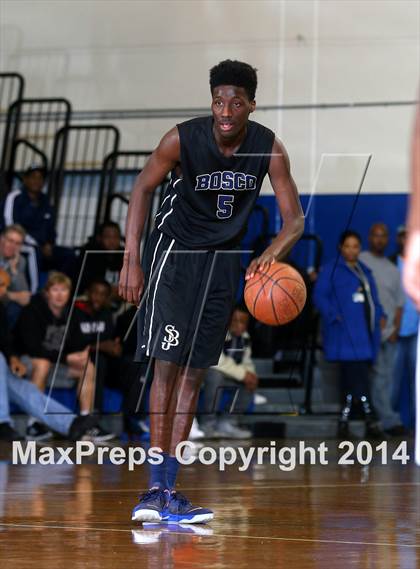 Thumbnail 1 in St. John Bosco vs. Compton (CIF SS Open Division Playoff) photogallery.