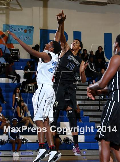 Thumbnail 2 in St. John Bosco vs. Compton (CIF SS Open Division Playoff) photogallery.