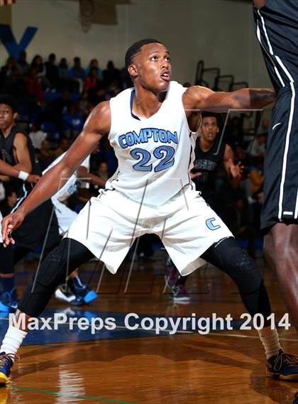 Thumbnail 3 in St. John Bosco vs. Compton (CIF SS Open Division Playoff) photogallery.