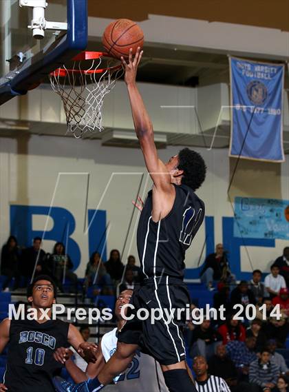 Thumbnail 2 in St. John Bosco vs. Compton (CIF SS Open Division Playoff) photogallery.