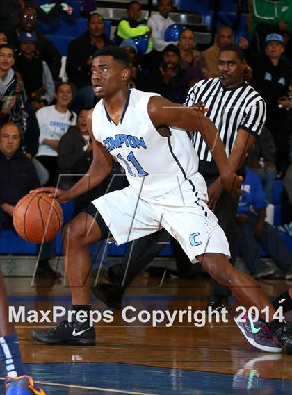 Thumbnail 1 in St. John Bosco vs. Compton (CIF SS Open Division Playoff) photogallery.