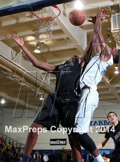 Thumbnail 2 in St. John Bosco vs. Compton (CIF SS Open Division Playoff) photogallery.