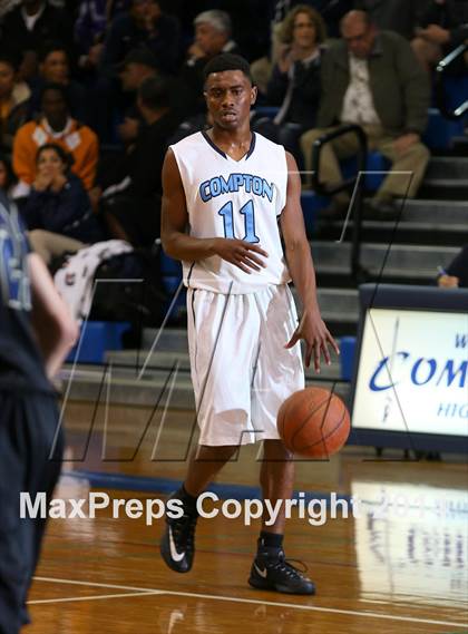 Thumbnail 1 in St. John Bosco vs. Compton (CIF SS Open Division Playoff) photogallery.