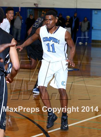 Thumbnail 2 in St. John Bosco vs. Compton (CIF SS Open Division Playoff) photogallery.