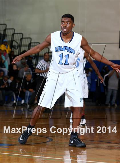 Thumbnail 2 in St. John Bosco vs. Compton (CIF SS Open Division Playoff) photogallery.