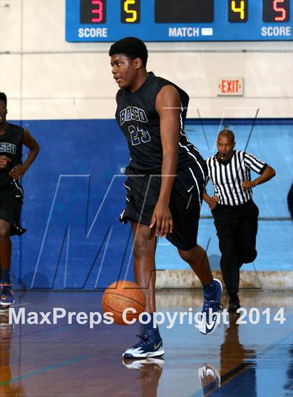 Thumbnail 3 in St. John Bosco vs. Compton (CIF SS Open Division Playoff) photogallery.