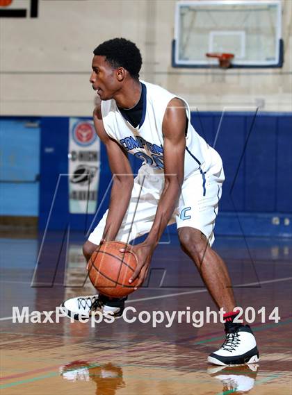 Thumbnail 1 in St. John Bosco vs. Compton (CIF SS Open Division Playoff) photogallery.