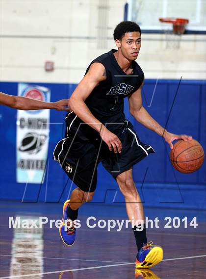 Thumbnail 2 in St. John Bosco vs. Compton (CIF SS Open Division Playoff) photogallery.