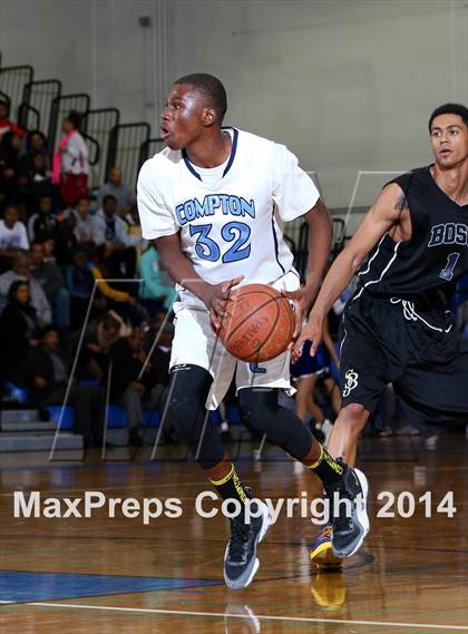 Thumbnail 3 in St. John Bosco vs. Compton (CIF SS Open Division Playoff) photogallery.