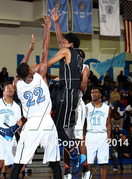 Thumbnail 1 in St. John Bosco vs. Compton (CIF SS Open Division Playoff) photogallery.