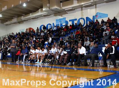 Thumbnail 1 in St. John Bosco vs. Compton (CIF SS Open Division Playoff) photogallery.