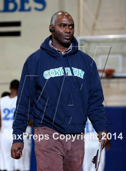 Thumbnail 2 in St. John Bosco vs. Compton (CIF SS Open Division Playoff) photogallery.